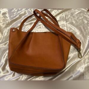 Madewell Large Sydney Tote in Tan/Chestnut